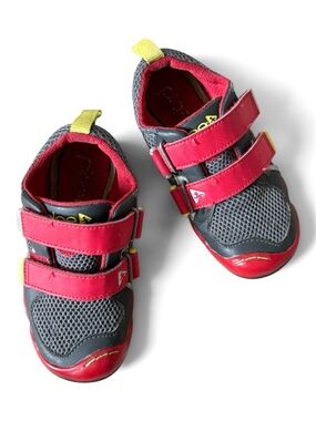 PLAE Kids Gray and Pink Velcro Sneakers with Yellow Pull Tabs